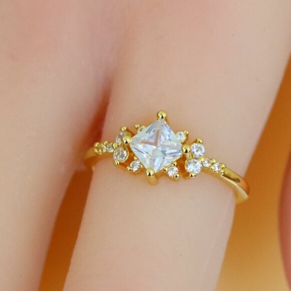 Noble Square Flower Gold Plated Princess Ring for Women, PDMCM074-6 - Picture 4 of 9